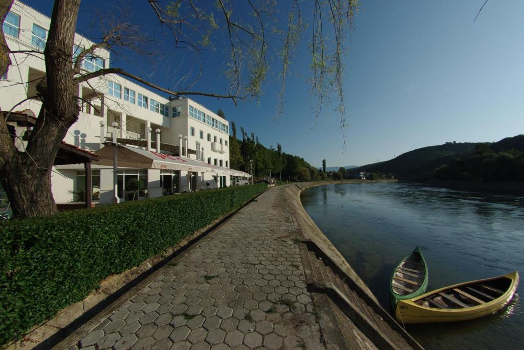 Hotel Sv. Mihovil Trilj Номер фото