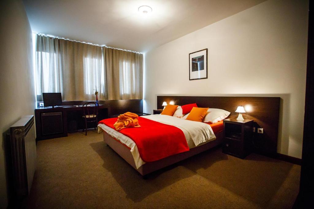 Hotel Sv. Mihovil Trilj Номер фото